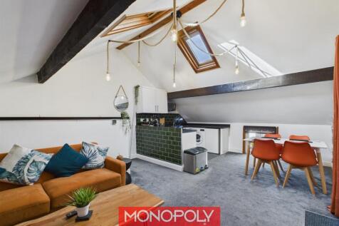 First Floor Open-Plan Lounge / Kitchen / Dining Ro