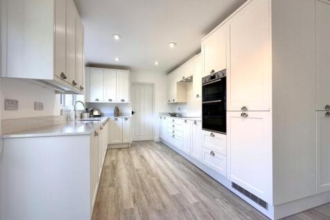 Stylish Modern Kitchen 198