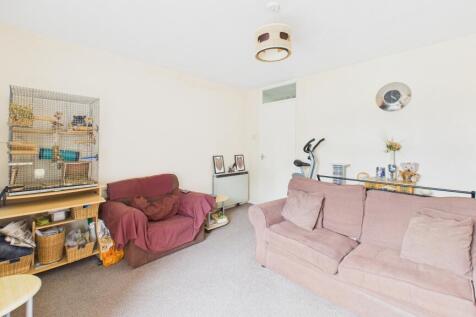 CAM04968G0-PR0049-STILL006