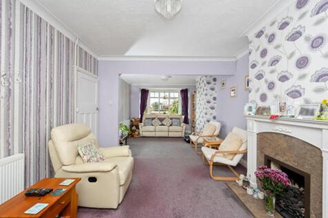 Hangleton Road 343 THROUGH LOUNGE.jpeg