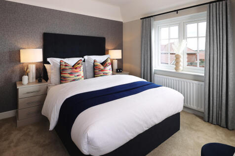 The Amberley End - Main Bedroom