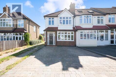Stoneleigh Avenue, Worcester Park - KT4 8XY