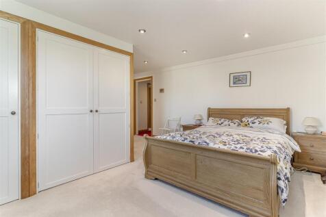 Master Bedroom - B.jpg