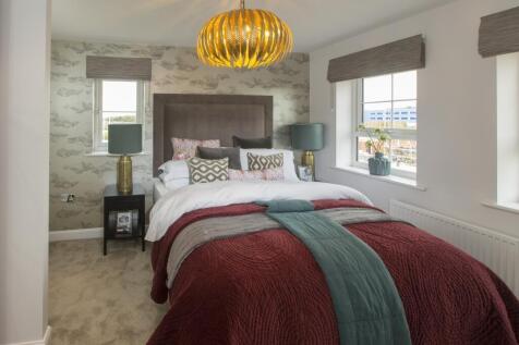 Compton Master bed.jpg