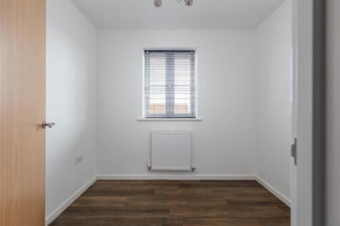 Ploughlands Grove 4 Bedroom 3.jpg