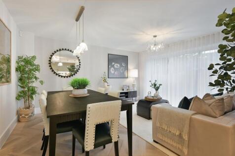 SILVER BIRCHES_SHOW HOME- (6).jpg