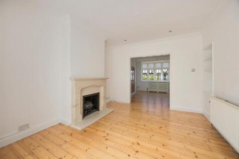 Frinton Drive, IG8
