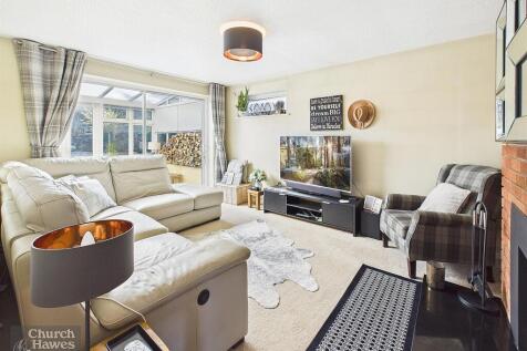Living Room.jpg