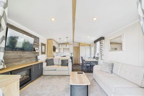 Cam02173g0 Pr0279 Still041