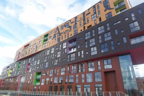 ** Zero Deposit Guarantee Available **
Rare opportunity to rent this incredibly spacious one bed apartment on the 7th floor in the vibrant Chips development!