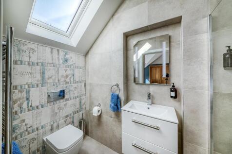 Superbly Appointed Shower Room