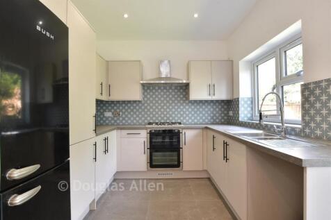 Kitchen/Breakfast Area