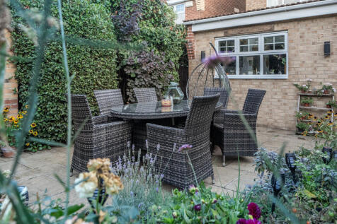 1354191-5-68c4455...