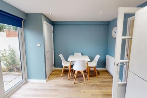 4 Bedroom House in EX4 5EJ