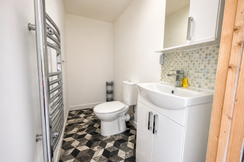 Garden Room WC