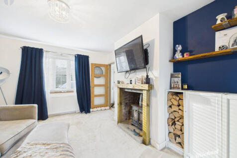 CAM03218G0-PR0828-STILL021-thumbnail-h750-70