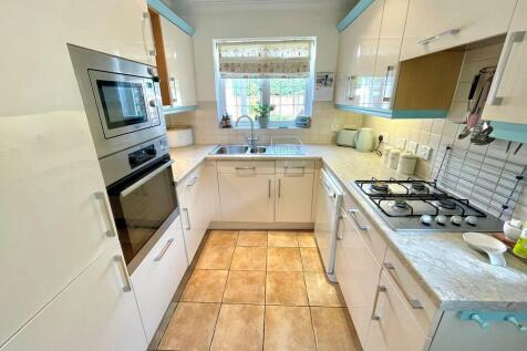 5 Cleeves Way Kit...