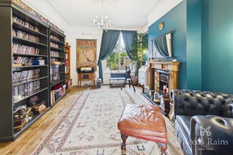 Dining/Sitting Room
