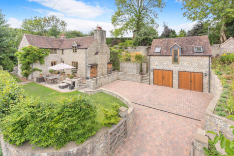 4 Bedroom detached home for Sale