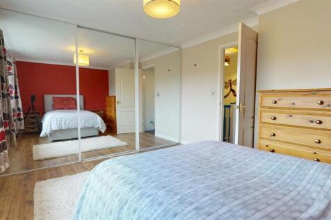 BEDROOM ONE PIC2.jpg