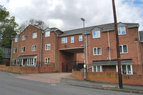 Diamond Properties are delighted to offer this two bedroom apartment in Delph Court, located in the popular Woodhouse area of Leeds.This small and exclusive development of just 27 apartments is perfec