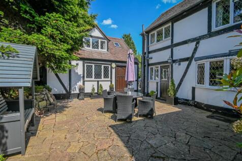 Hallonsford Cottage-36.jpg