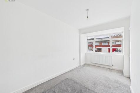 4 bed, 1 bath Semi-Detached in Birmingham - Photo 18