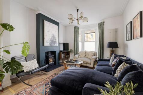 Elsham Road, E11