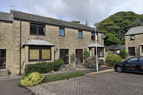 2 bed terraced house for rent in Dempster Court, St. Andrews