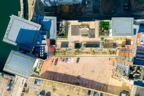 20251125140000 - DJI_0009 - 508 Neptune Marina