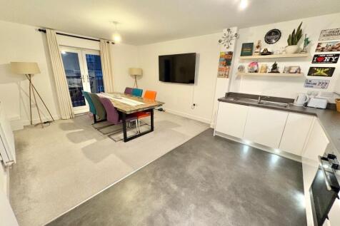 kitchen/ living space