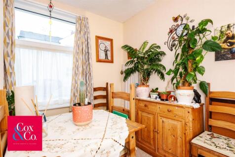 81N_2041.jpg