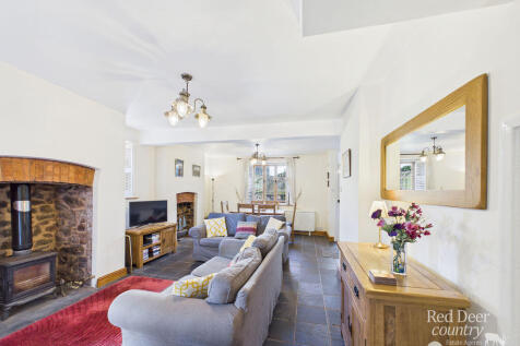 Sitting/Dining Room