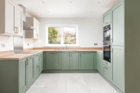 Kitchen_2.jpg