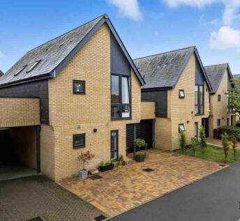 3 BEDROOM DETACHED HOUSE