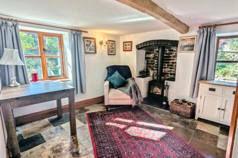 Reception/Downstairs Bedroom