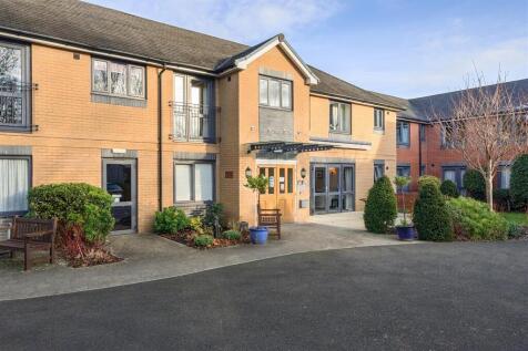 **ONE BEDROOM GROUND FLOOR RETIREMENT APARTMENT** Welcome to Amelia Lodge! Churchill Sales and Lettings are delighted to be marketing this lovely one bedroom ground floor apartment. The property is pr