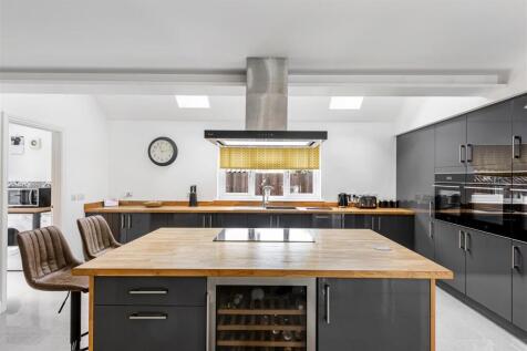 1 Post Office Lane ph13.JPG