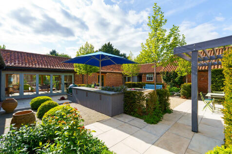 91646_Thorpe-Farm...