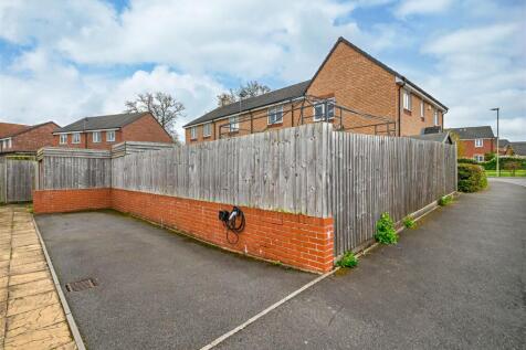 49 Hough Way-13.jpg