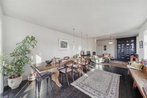 Dining Room Aspect 10