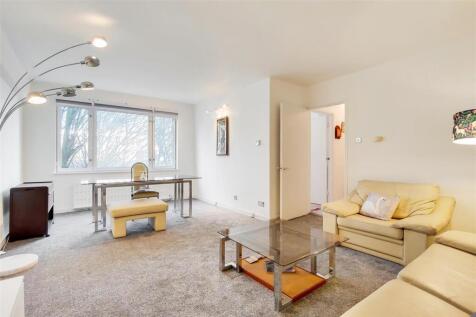 A spacious one-bedroom apartment is located on the third floor of this extremely popular purpose-built block.
