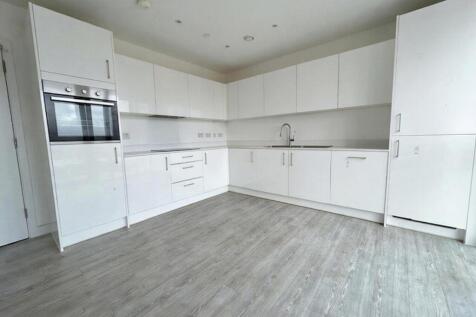 Kitchen 2.jpg