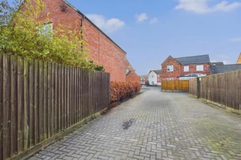 EweMove Spalding - Frome Walk - Parking