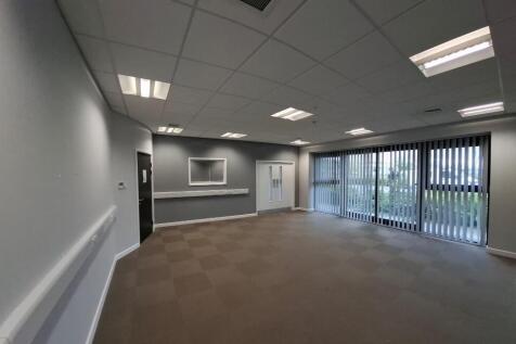 814 sqft (309&311)