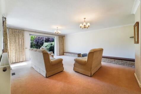 FAIRWAY CLOSE
