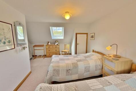 Wellingtonia Bedroom 2