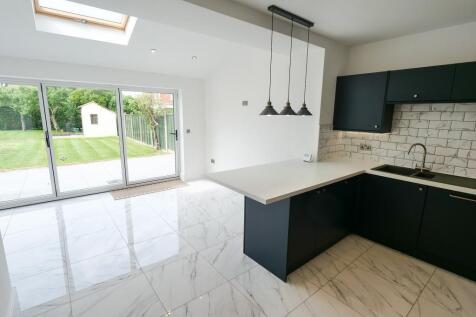 Kitchen Dual Aspect