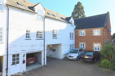8 Lawson Mews39-resized.jpg