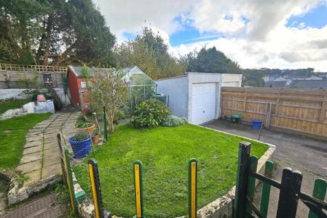 Rear Gardens.jpg